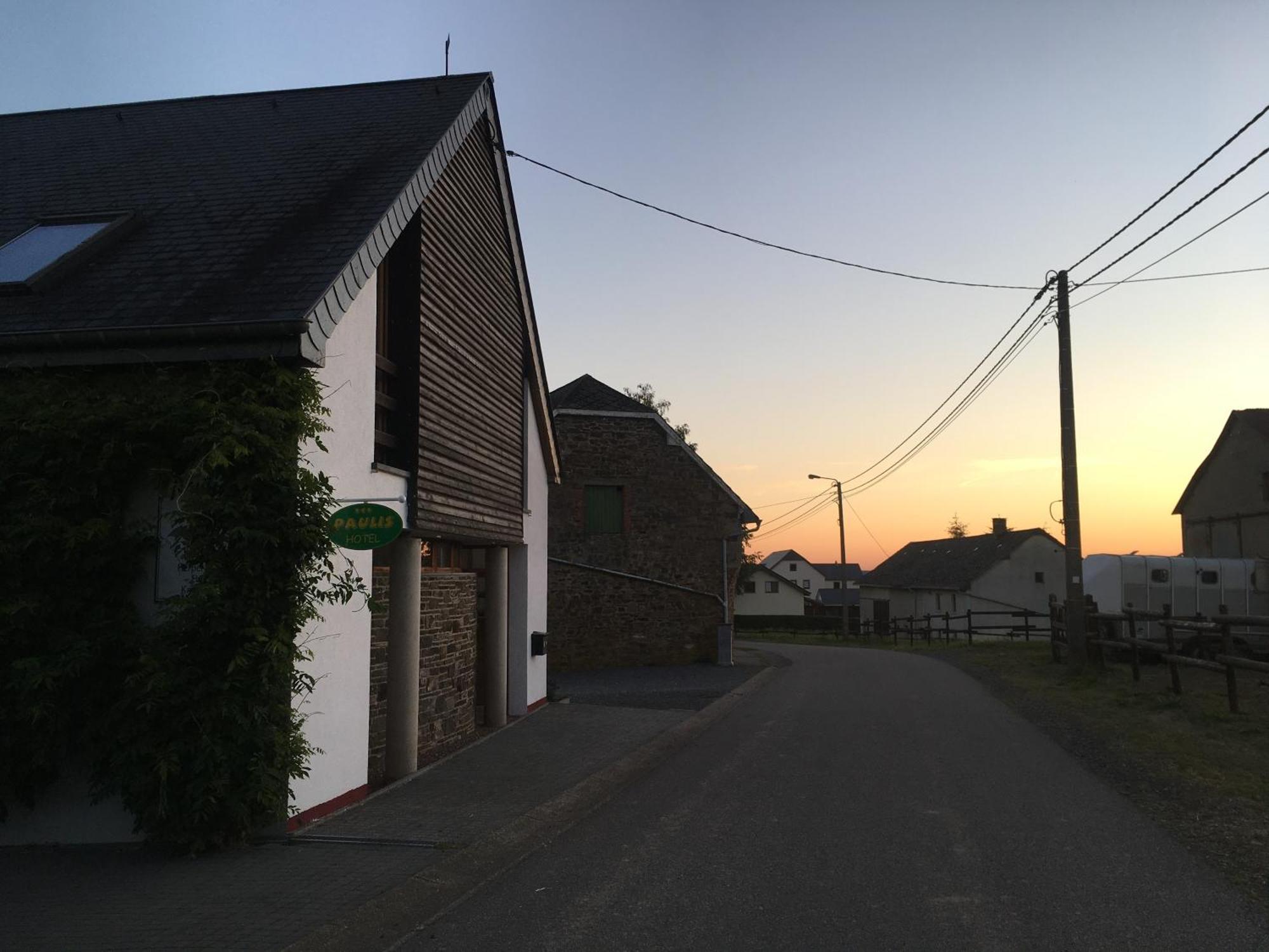 Paulis Cozy 4-Bedroom Vacation Home - With 4 Bathrooms Sun Terrace & Sauna, Nice To Hike & Bike, To Chil & Meet Bullange Extérieur photo